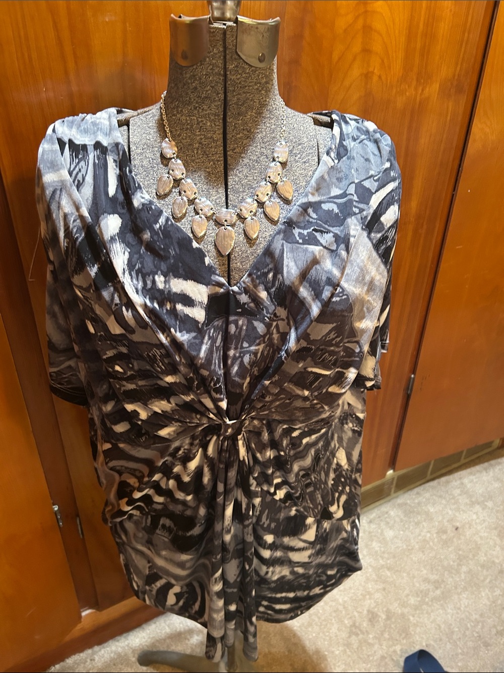 Daisy Fuentes Black & Gray Twist-Front V-Neck Tunic